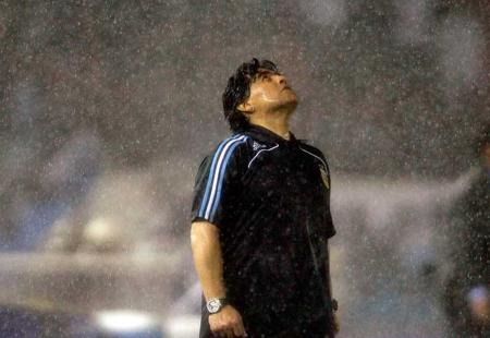 https://storage.bljesak.info/article/466522/450x310/diego maradona.jpg